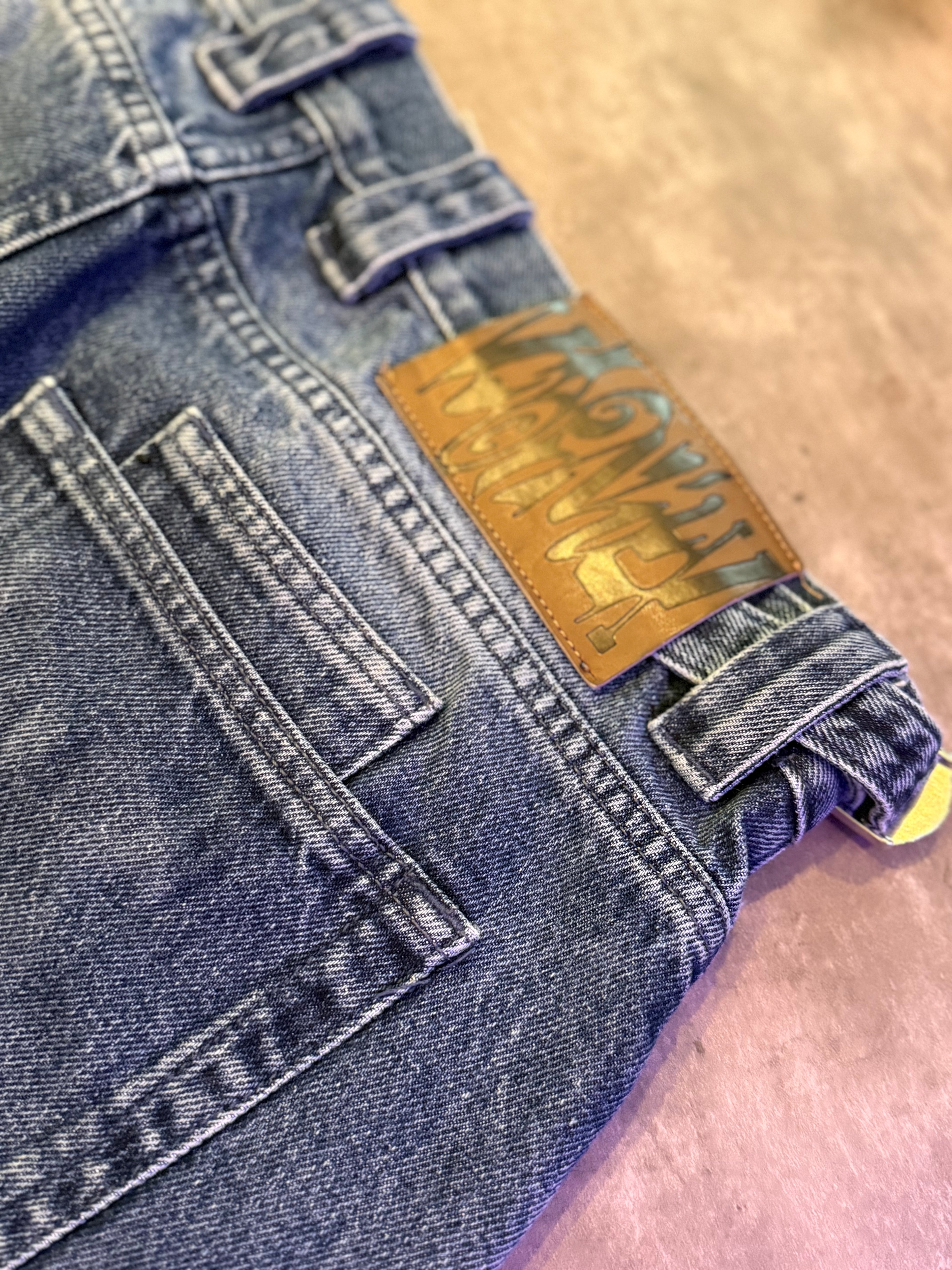 VECINITY Baggy mit Frontprint | (L)