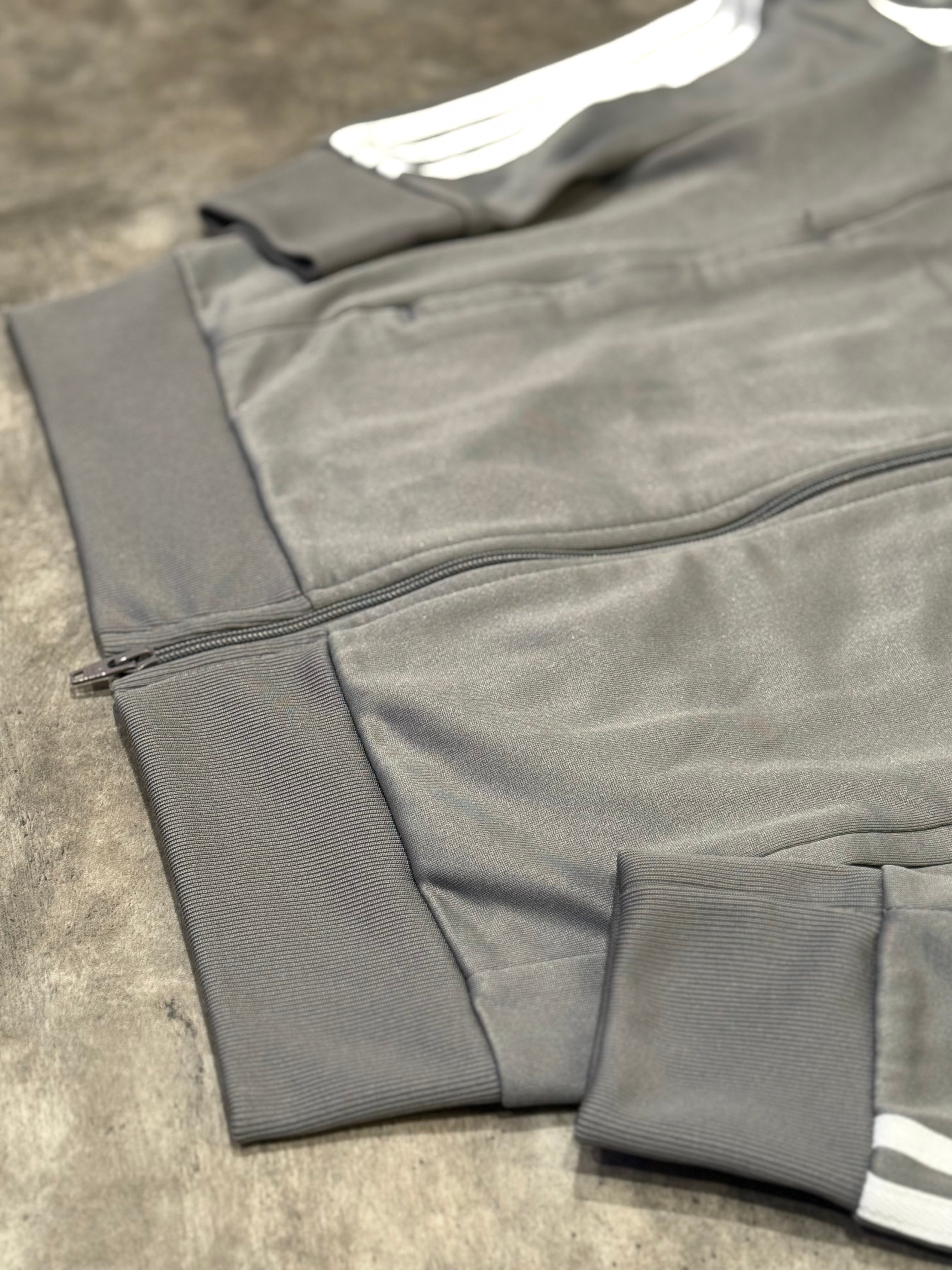 Adidas Trainingsjacke (M) Grau